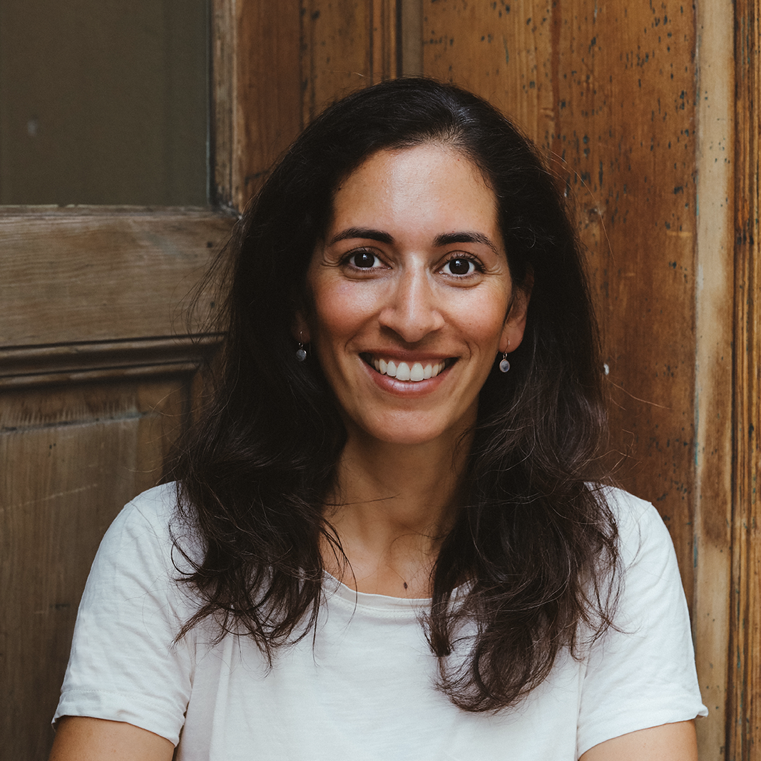 Susan Simsaryan Buda – Bewegungs- und Tanztherapeutin